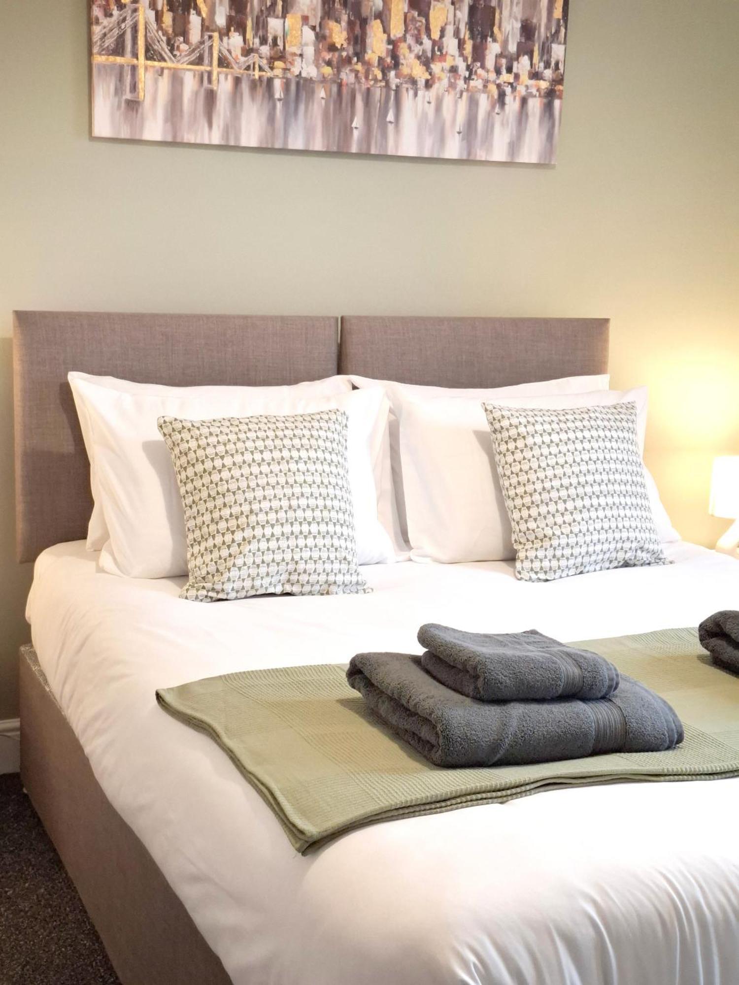 Modern Bright 3 Bedroom House Burton  Luaran gambar