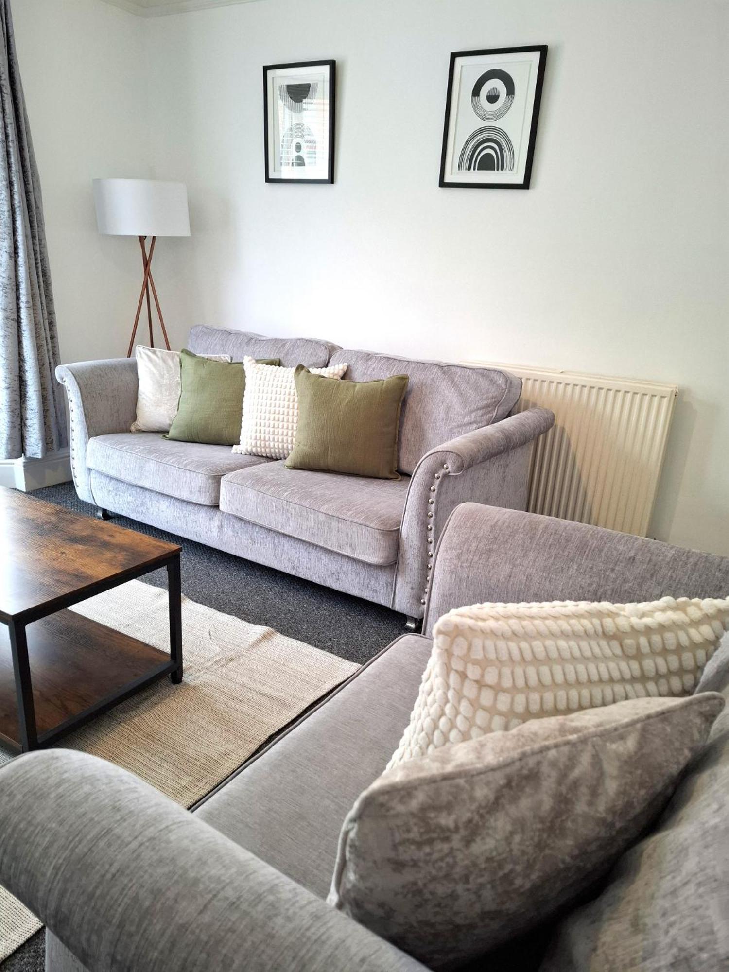 Modern Bright 3 Bedroom House Burton  Luaran gambar